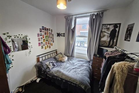 8 bedroom house share to rent, *£120 pppw excluding bills* 8 Bedroom ApartmentAlfreton Road, Nottingham