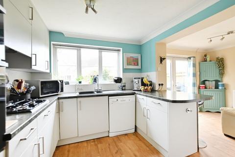4 bedroom detached house for sale, Perrinsfield, Lechlade