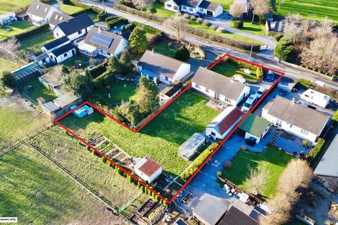 3 bedroom detached bungalow for sale, Llanfallteg