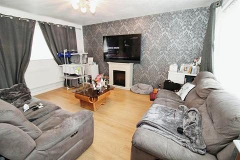 3 bedroom end of terrace house for sale, Canada Fields, Lutterworth LE17