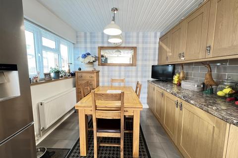 2 bedroom detached bungalow for sale, Meadow Lane, Hirwaun CF44