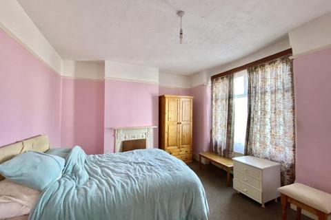 127 Beaconsfield Road, Southall, UB1 1BZ