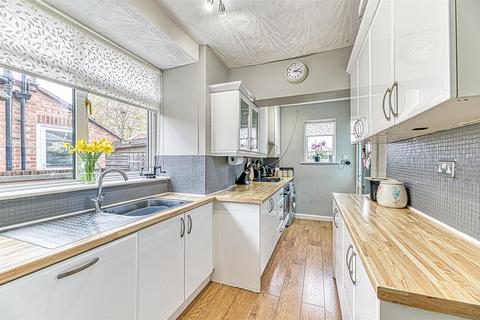 13 Barton Avenue, Grappenhall, Warrington, WA4 2LE