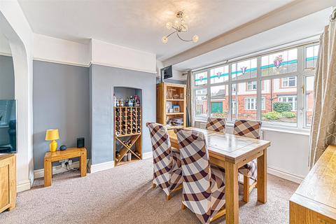 13 Barton Avenue, Grappenhall, Warrington, WA4 2LE