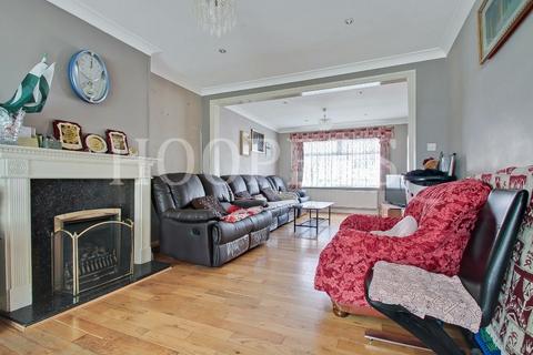 4 bedroom terraced house for sale - Review Road, London, NW2