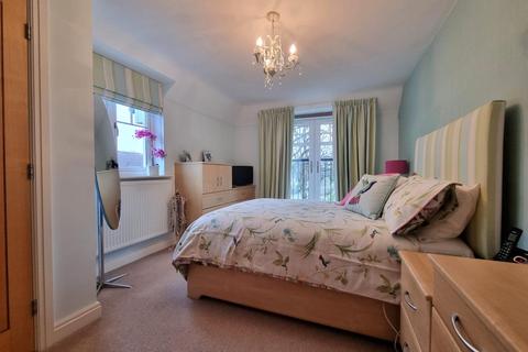 2 bedroom apartment for sale - Oak Court, Bucknell Close, Solihull