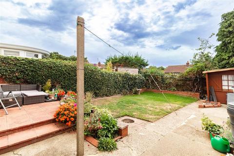 52 Beaconfield Road, Epping, CM16 5AS