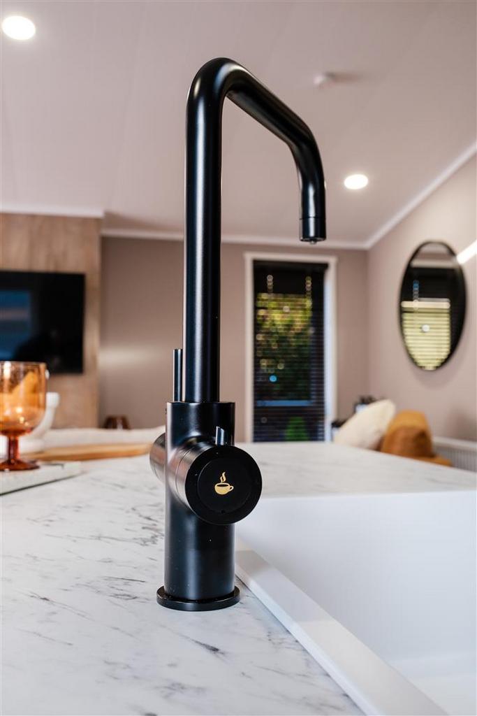 Kitchen - boiling hot water tap.jpg