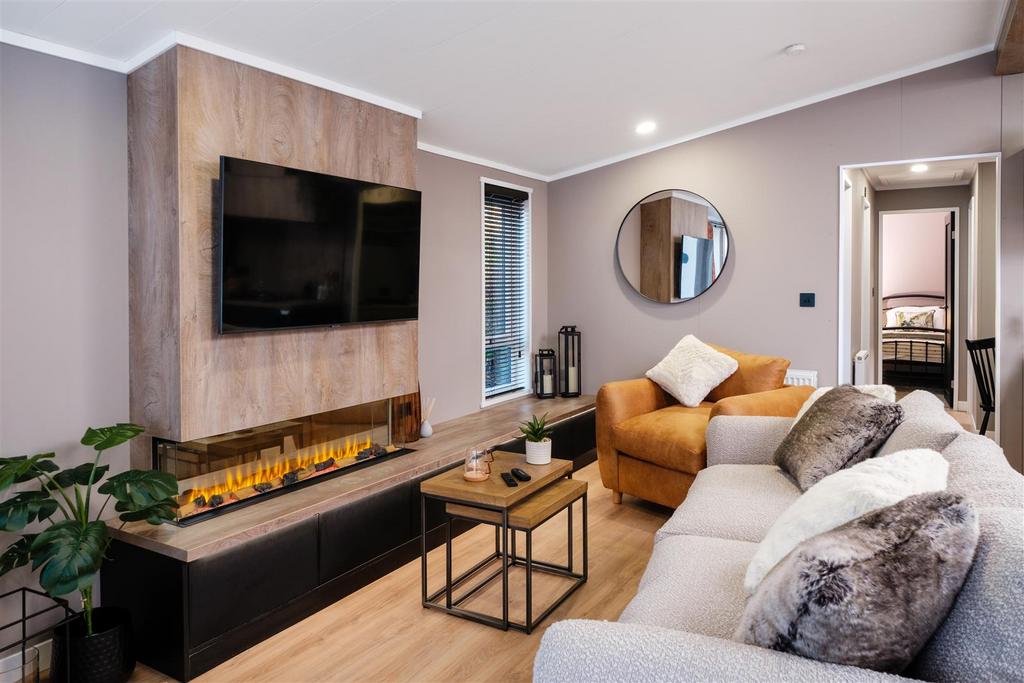 Lounge 3.jpg