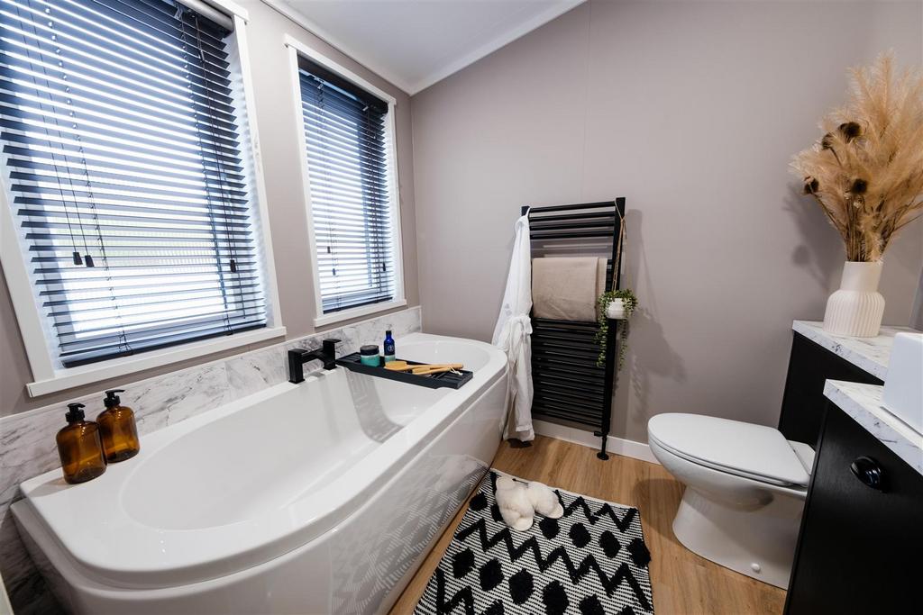 Ensuite.jpg