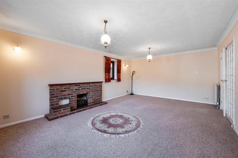 3 bedroom detached bungalow for sale, Meadow View, Whitchurch