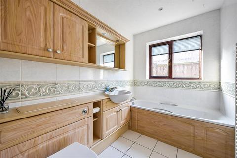 13 Meadow View, Whitchurch, RG28 7BL