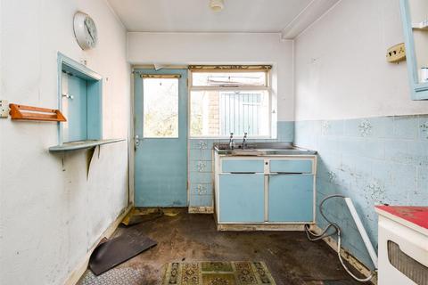 2 bedroom semi-detached bungalow for sale - 31 Bull Meadow Lane, Wombourne, Wolverhampton