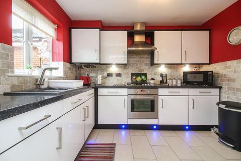 3 bedroom semi-detached house for sale - Roxburgh Close, Seaton Delaval, Whitley Bay