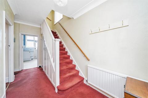 3 bedroom semi-detached house for sale, Woodberry Way, London E4