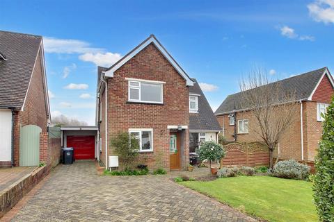 3 bedroom detached house for sale, Ravensbourne Avenue, Shoreham-By-Sea