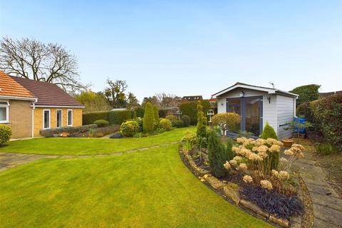 3 bedroom detached bungalow for sale, Paynes Pitch, Churchdown, Gloucester
