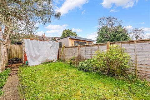 13 Albert Road, Merstham, Redhill, RH1 3LU