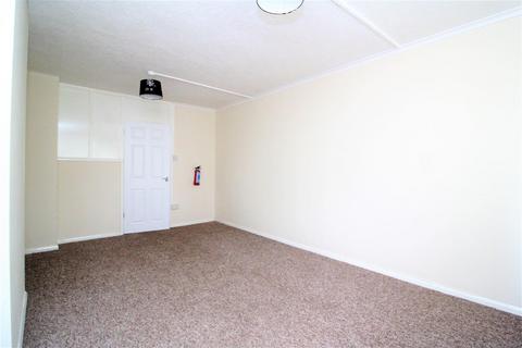 2 bedroom flat for sale - Ty'r Llwyn, Rhosllanerchrugog, Wrexham