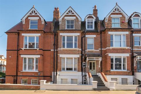 2 bedroom flat for sale, Garden Apartment, Willoughby Road, Hampstead Village, NW3