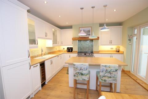 109 Apperley Road, Bradford, BD10 0AU