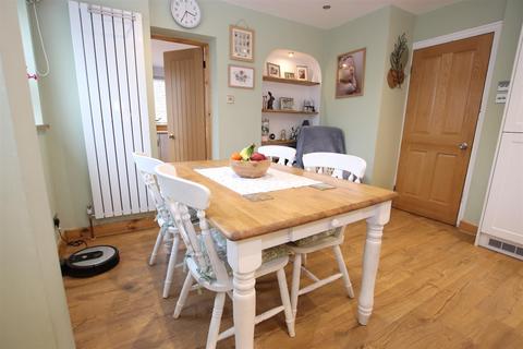 109 Apperley Road, Bradford, BD10 0AU