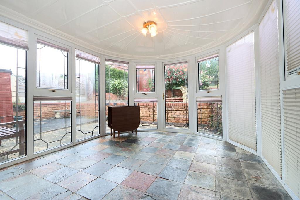 Cherry Close, Bewdley, DY12 2 bed bungalow for sale £240,000