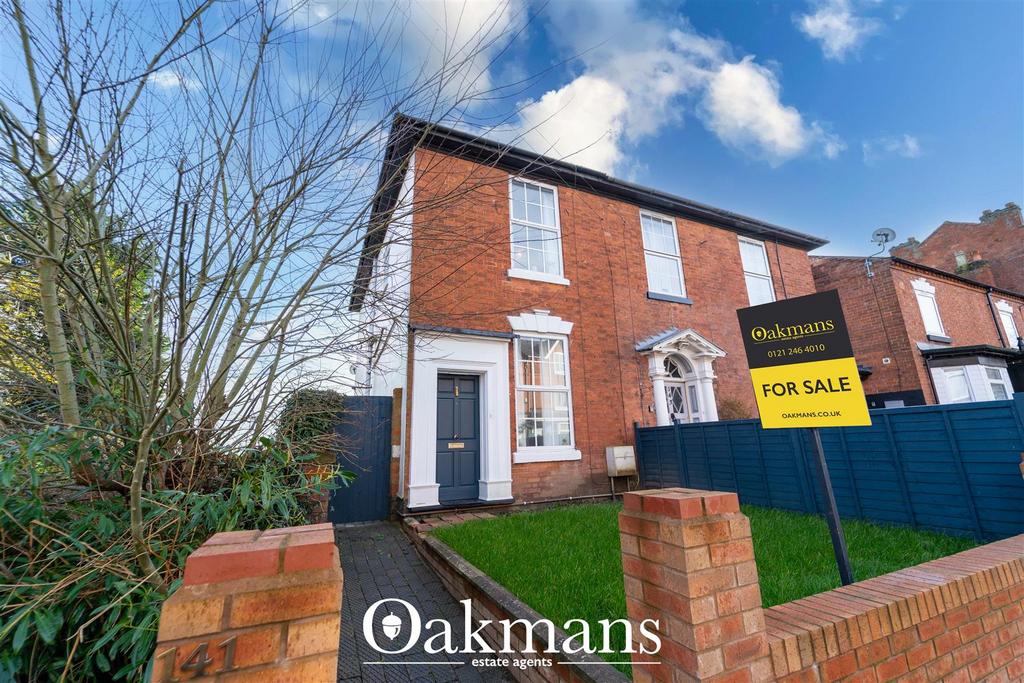 Mount Pleasant, Redditch B97 2 bed semidetached house for sale £200,000