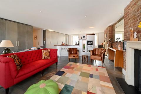 2 bedroom apartment for sale, Holland Park Avenue, London W11