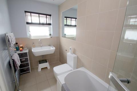 2 bedroom cottage to rent, Surrey, STAINES-UPON-THAMES, TW18