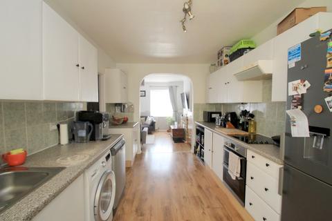 3 bedroom semi-detached house for sale, Farm Road, Staines-upon-Thames, TW18