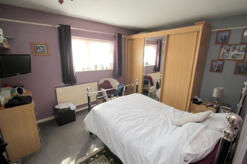 30 Exeter Road, Feltham, TW13 5NX