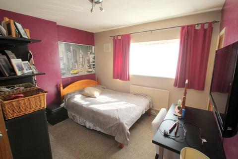 30 Exeter Road, Feltham, TW13 5NX