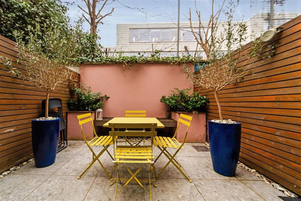 Patio garden