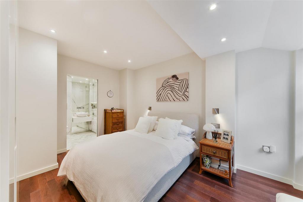 Double bedroom