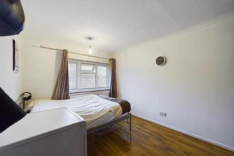 2 bedroom house for sale, Tilgate, Crawley