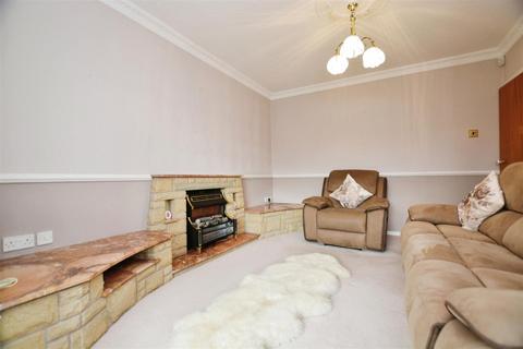 3 bedroom semi-detached house for sale - Rochdale Road, Scunthorpe