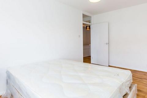 3 bedroom apartment to rent, EC1V