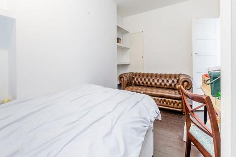 2 bedroom flat to rent - WC1H