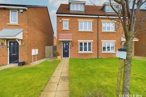 3 bedroom townhouse for sale, Monarch Road, Consett