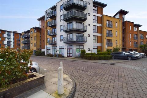 1 bedroom apartment for sale, Commonwealth Drive, Crawley