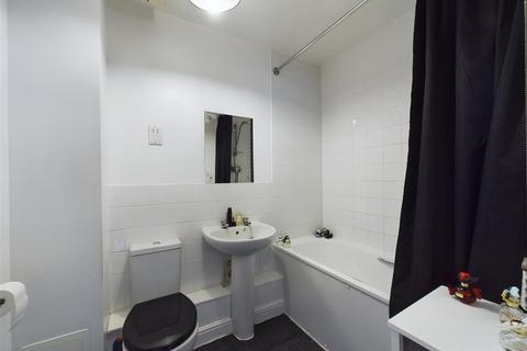 1 bedroom apartment for sale, Commonwealth Drive, Crawley