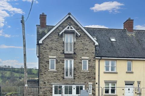 4 bedroom end of terrace house for sale - Canal Road, Brecon, LD3