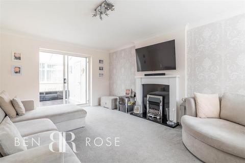 23 Bracken Close, Chorley, PR6 0EJ