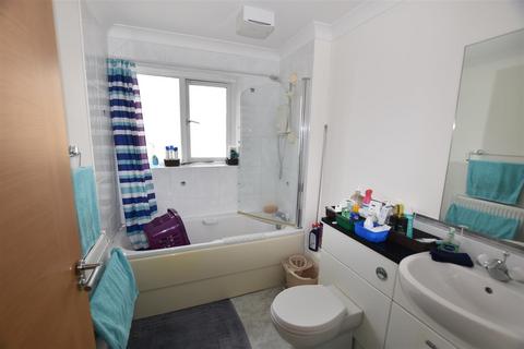 1 bedroom flat for sale, Sandy Lane, Redruth