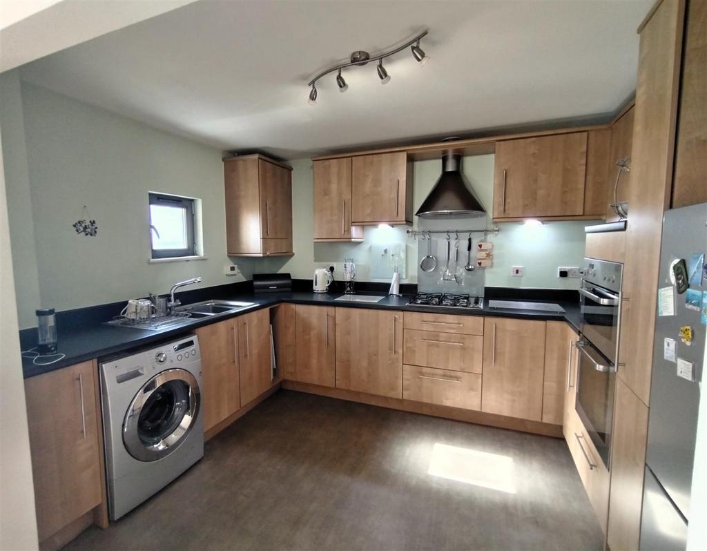 St Margarets Court, Marina, Swansea 2 bed apartment for sale £245,000