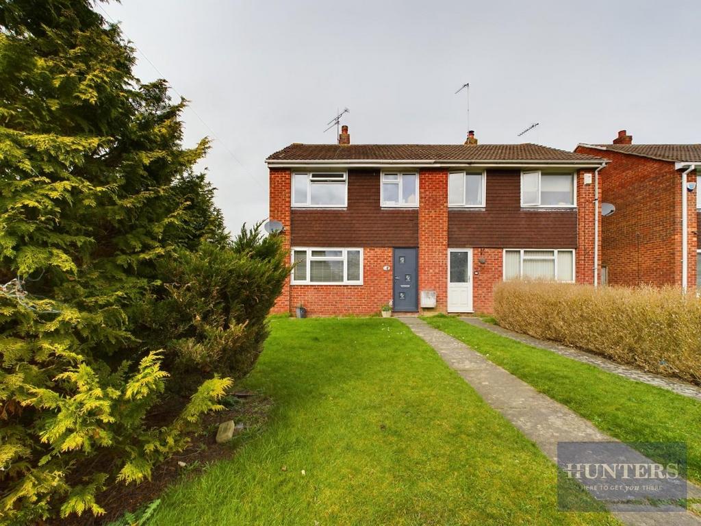 Broad Oak Way, Cheltenham 3 bed semidetached house for sale £300,000
