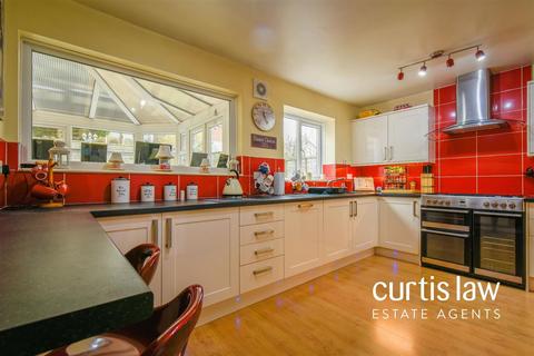 21 Arbour Drive, Blackburn, BB2 4LF