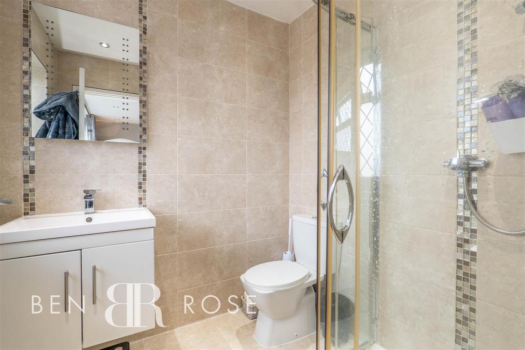 Master Ensuite