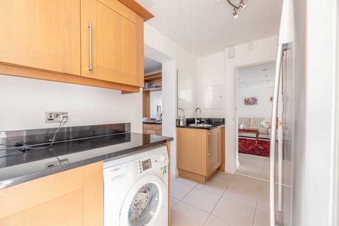 26 Maplin Park, Slough, SL3 8XY
